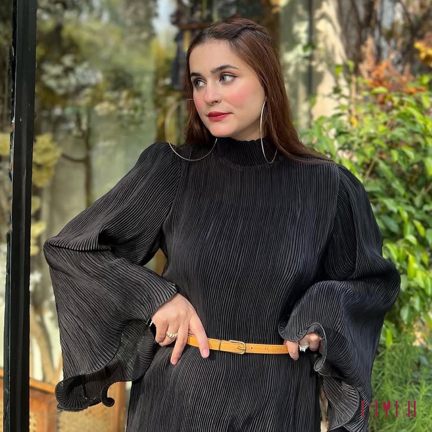 Scarlet - The Pleated Dress