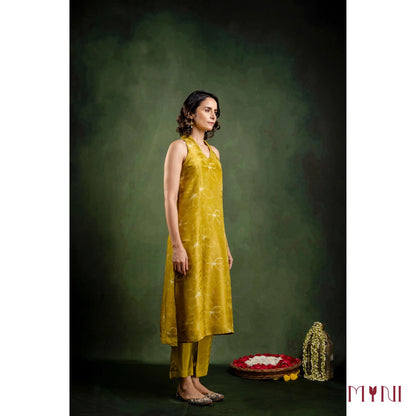Tissue Silk Halter Neck Kurta Pant with Shantoon Fabric